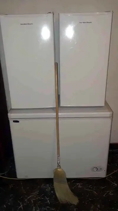 2 Hamilton beach 4cbft student or room fridge draws 800milamps, View more