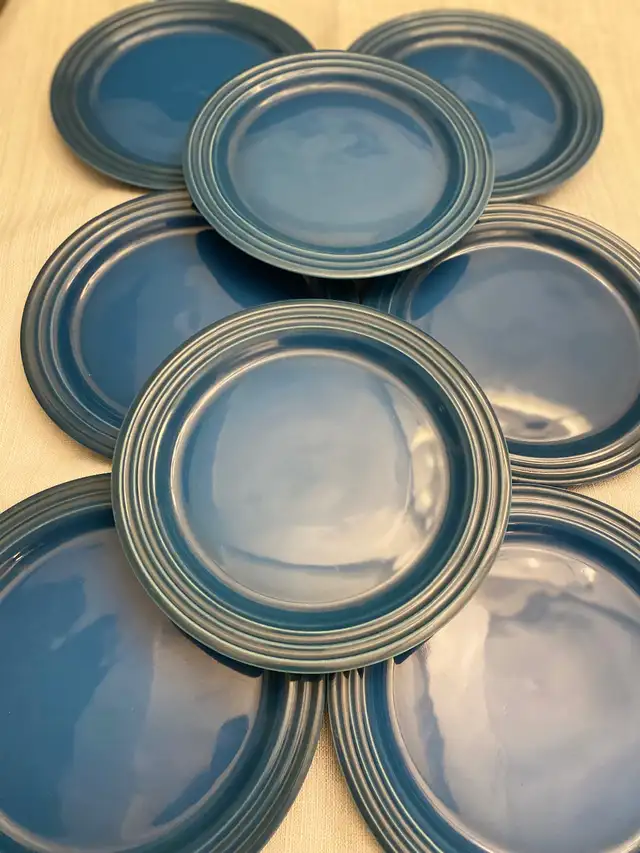 Le Creuset Lapis Blue Stoneware 8.5" Salad Plates – Set of 8 in Kitchen & Dining Wares in St. Albert - Image 6