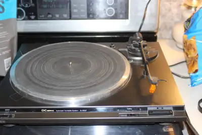 Technics VINTAGE SL-bd27Belt Drive Turntable, View more