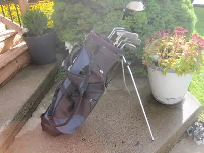Men's Right Hand 9-pc. Golf Set with Golf Stand Bag, View more