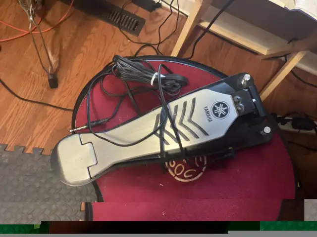 Yamaha KP65  Kick Tower and Yamaha HH65 Hi-Hat Controller in Drums & Percussion in Ottawa - Image 5