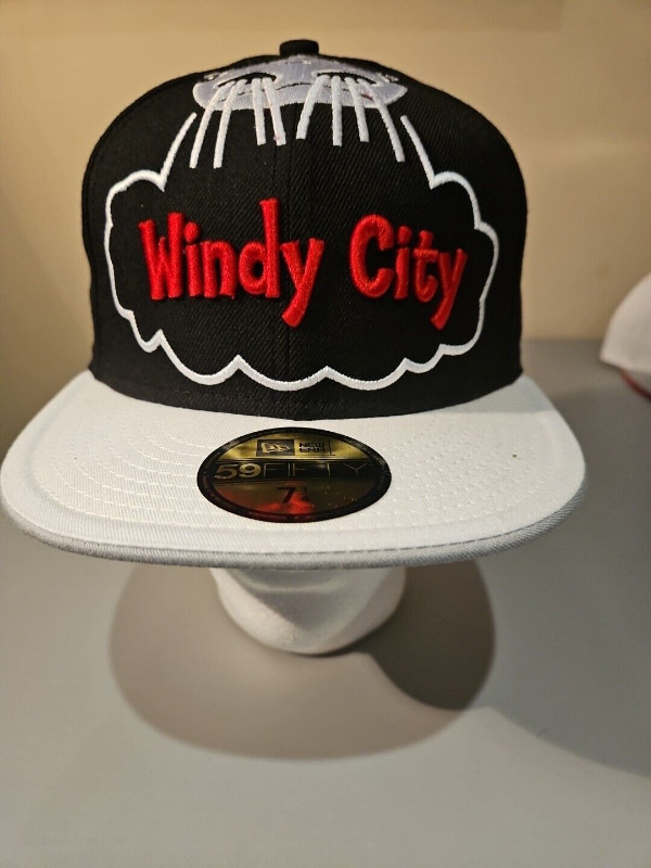 Chicago Bulls Windy City Red Writing White Brim New Era 7 1/4 in Basketball in Hamilton