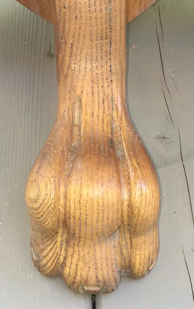 24" Oak Table with Claw Feet in Other Tables in Sarnia - Image 5