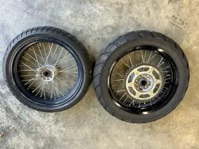 Super Moto complete wheel set including RR sprocket/berringS and seals. Metzeler Torurance Radial ti...
