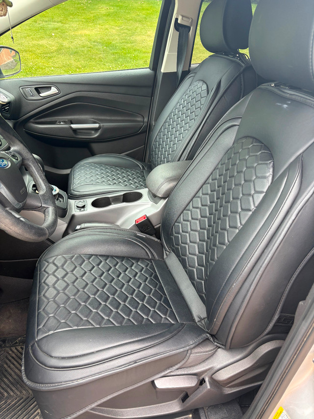 2015 Ford Escape SE in Cars & Trucks in Edmonton - Image 2