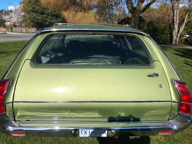 "RARE" 1972 DODGE MONACO SPORT WAGON in Classic Cars in Victoria - Image 3