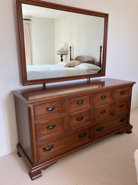 Triple dresser with mirror
