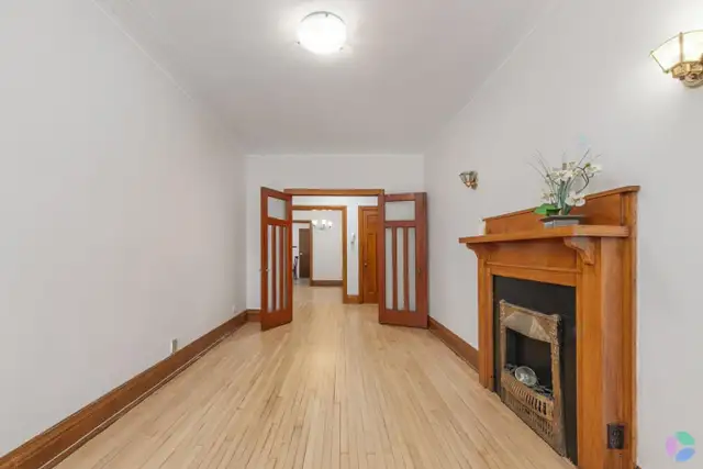 Condo for sale - beautiful 4 1/2 near the University of Montreal.63826904103555122