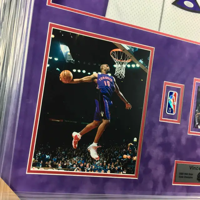Toronto Raptors Vince Carter Signed Jersey Framed JSA63006660313603124