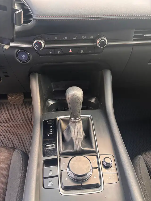 Mazda 3 Sedan