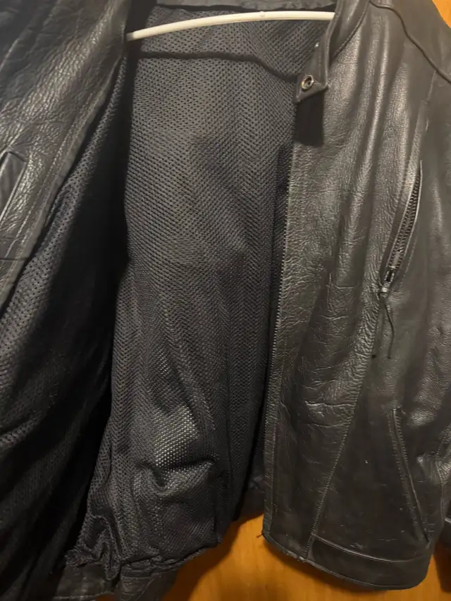Leather Jacket in Men's in Calgary - Image 6