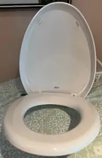 Siège de toilette allongé
