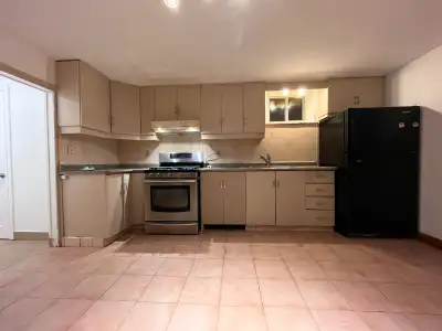 2 bedroom basement for rent in Scarborough from August 1st. - Suitable for a small family or an indi...