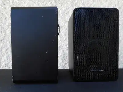 Bookshelf speakers, View more