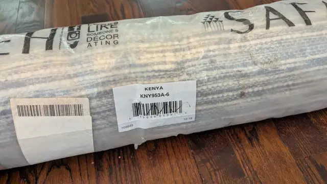 6' x 9' SAFAVIEH Kenya Collection Area Rug - Ivory & Grey in Rugs, Carpets & Runners in Markham / York Region - Image 10