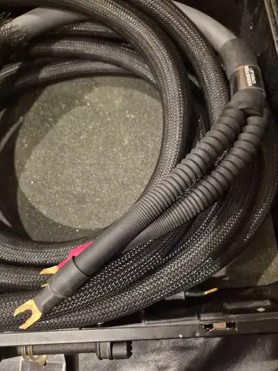 Monster Cable ME2 Sigma Speaker Cable w/original case 12ft, View more