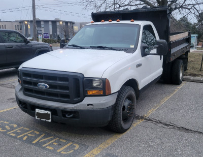 Ford F350 Dually Dump Truck with Trailer Hitch - Only 77,000km!!