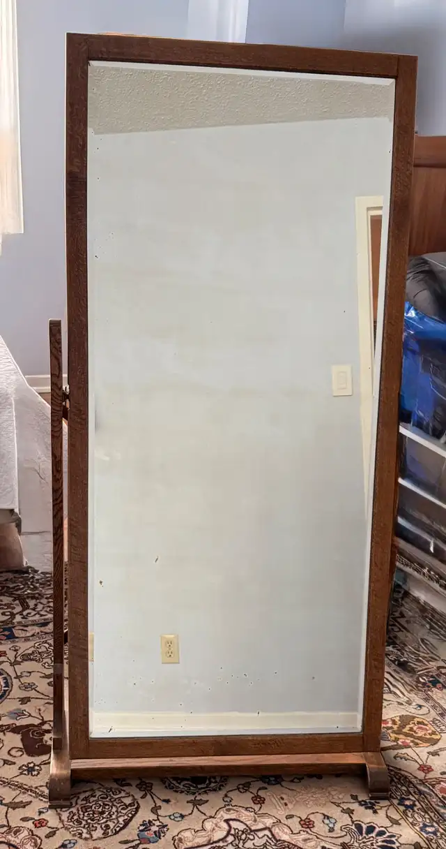 PRICE DROP: Antique "Tilt Mirror" in Home Décor & Accents in Ottawa - Image 2
