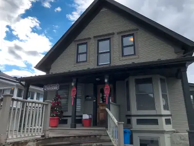 condo 4,5 rénové à louer  au cœur du village de Sutton