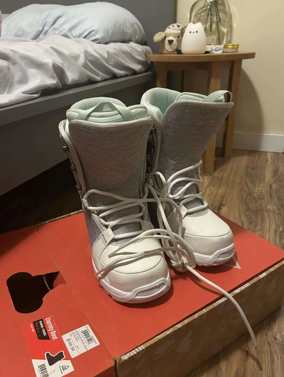 Snowboard boots, View more