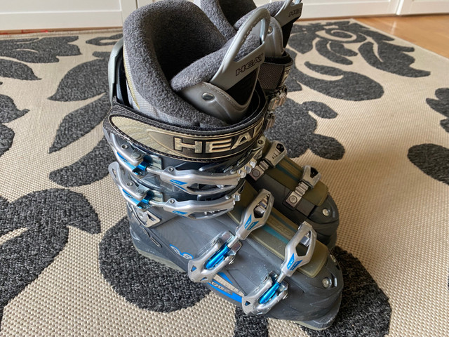 Ski boots HEAD bottes de ski pour enfant/ jeune adulte 24-24,5 dans Ski  à Longueuil/Rive Sud - Image 2