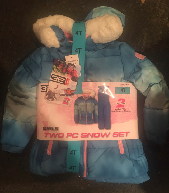 Weatherproof 2024 brand snowsuit