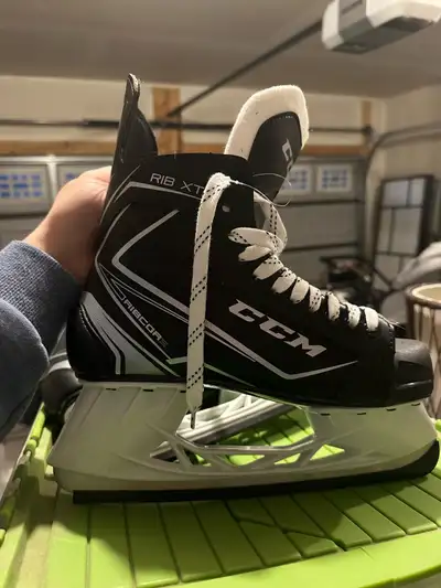 Brand New - CCM RIB X Hockey Skate, Senior, Size 8, View more