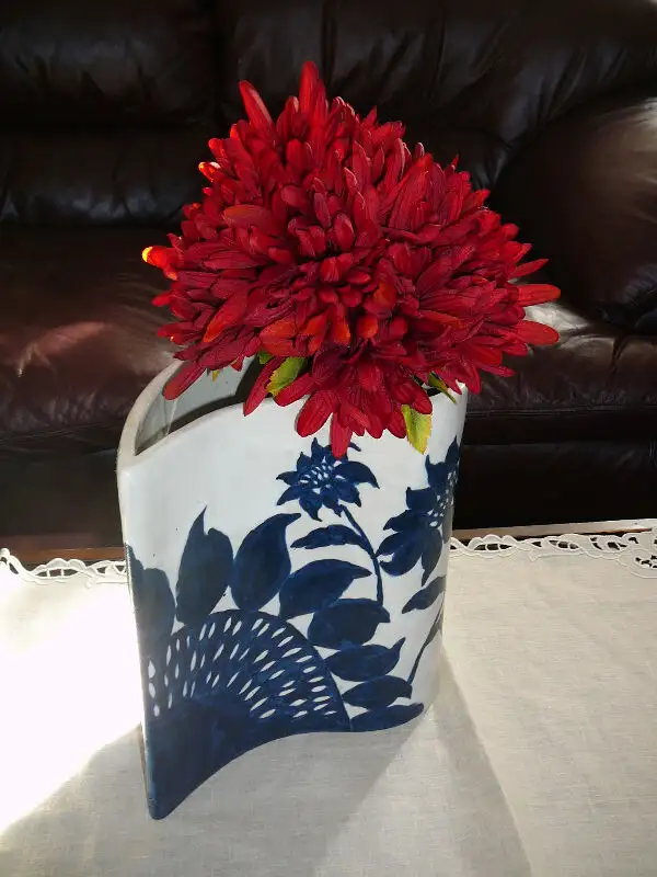 vase décoratif en céramique de forme larme, blanc&bleu 11"x11"63436969834627121