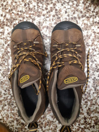 Keen shoes  size 10.5
