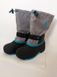Kids Kamik winter snow boots size 3