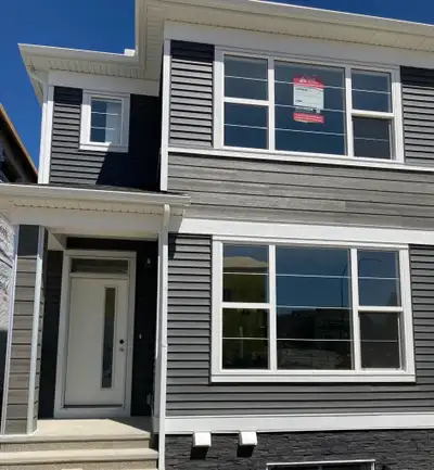 3 bd/2.5 bath Mainfloor in Glacier Ridge NW