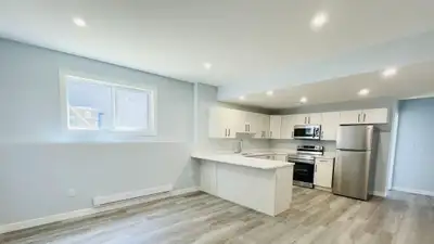 Room for rent in rosewood