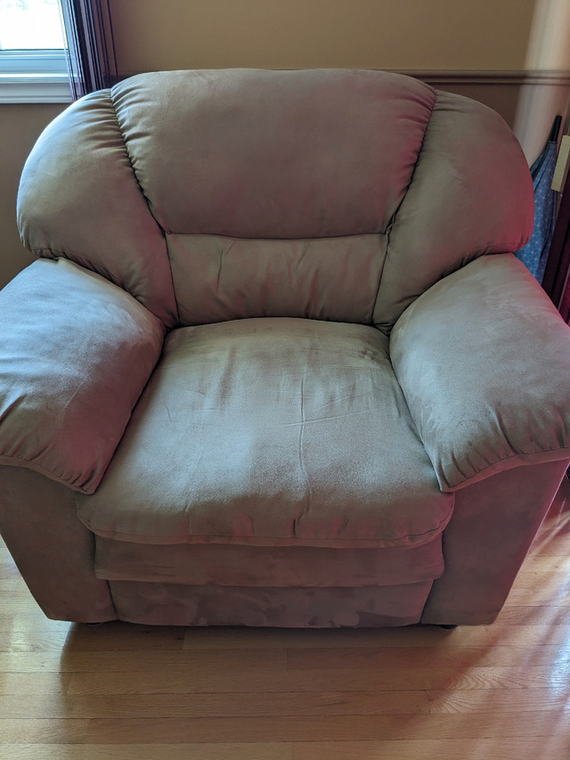 Beige  Chair in Chairs & Recliners in Charlottetown