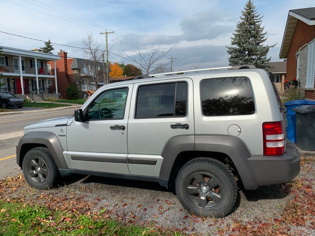 Jeep Liberty 2010 à vendre — photo 2