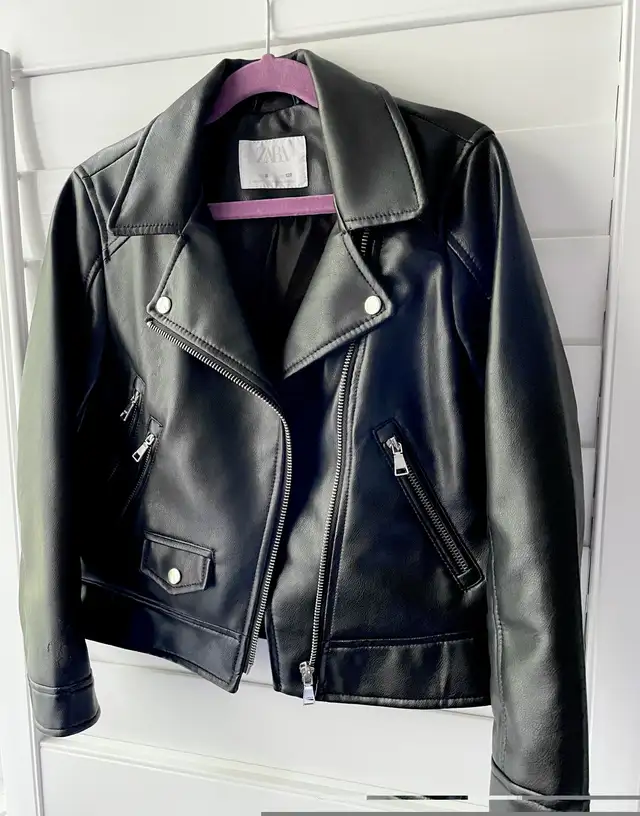 Zara Girls Faux Leather Biker Jacket (Size 8) in Kids & Youth in City of Toronto - Image 6