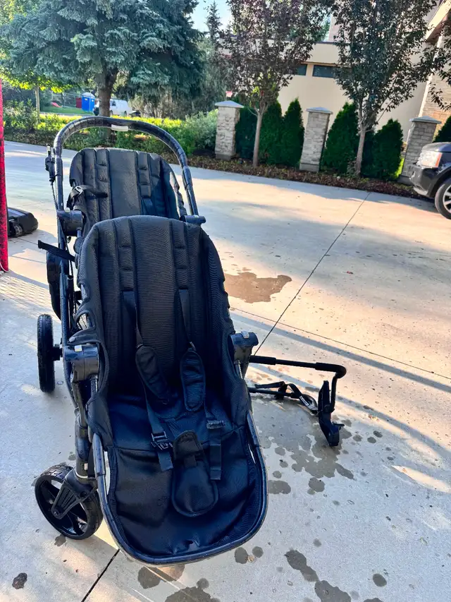 City Select Double Stroller in Strollers, Carriers & Car Seats in Edmonton - Image 4