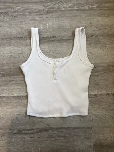 Hollister Colthing, View more