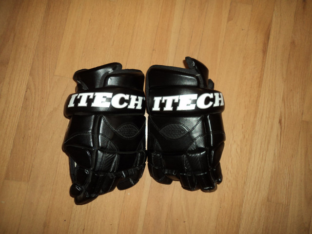 Hockey Gloves ITECH HG 4500 in Hockey in Red Deer
