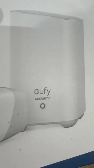 This is Homebase only for eufyCam S221 (eufyCam 2 Pro) Wireless. $50 OBO Pick up only. ———————— Eufy...