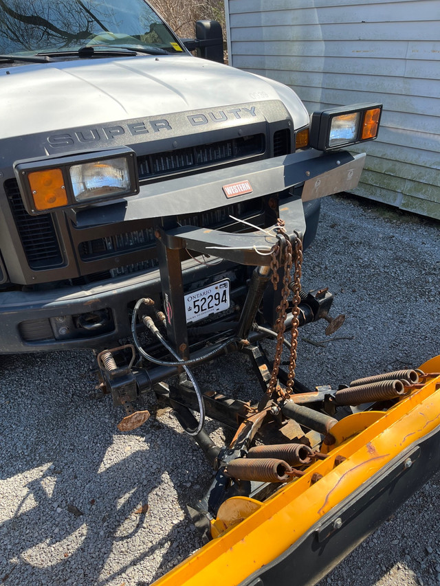 Ford 550 super duty dump truck in Cars & Trucks in Markham / York Region - Image 2