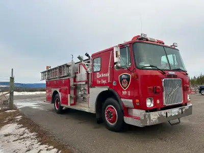 Description of 1991 White/GMC superior fire truck; Engine-Cummins pt270h. 550 gallon water tank. 4 n...