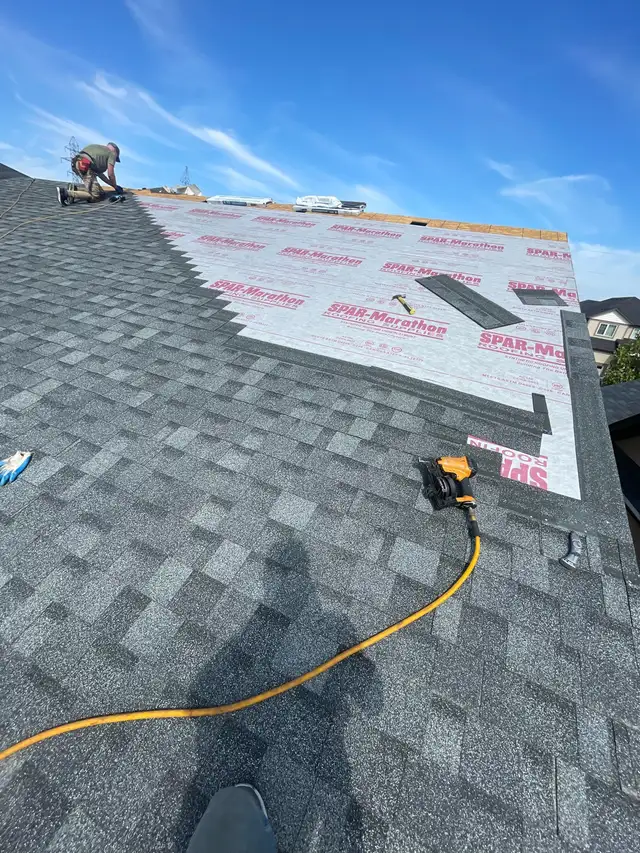 JOURNEYMAN ROOFER FIXING LEAKS & DOING REPAIRS.. 204-390-7690574230150869821449