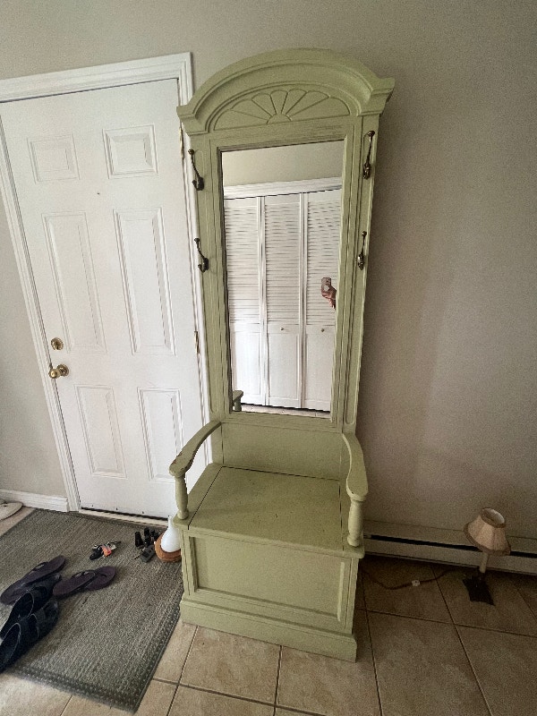 Hall Tree with Bench and Mirror Other Sudbury Kijiji