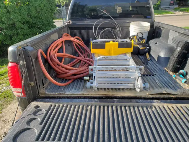 Eavestrough/Gutter Cleaning. Call or Text 306 540 6945      $6063826837143681121