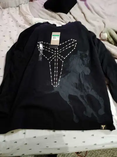 Brand new never been worn. It is an XL long sleeved and retails for $75. Please message if intereste...