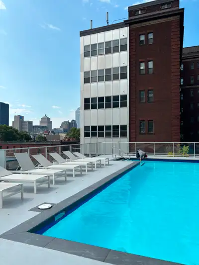 1 Bed | 1 Bath Modern Condo in Downtown Montreal – Lease Transfe