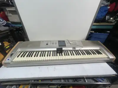 Yamaha DGX-505, View more
