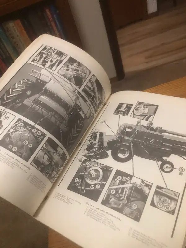 Massey Ferguson 410 Combine Operators Manual in Arts & Collectibles in Regina - Image 4