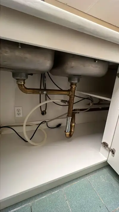 ✅ Services Include: • Leak repairs (sinks, toilets, pipes, showers) • Copper pipe soldering & fittin...