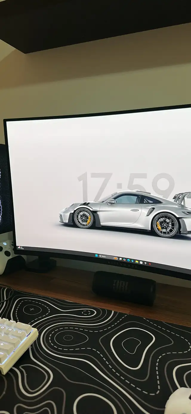 Alienware 4K OLED 32Inch 240HZ Curved 0.03ms BRAND NEW in Monitors in Laval / North Shore - Image 4